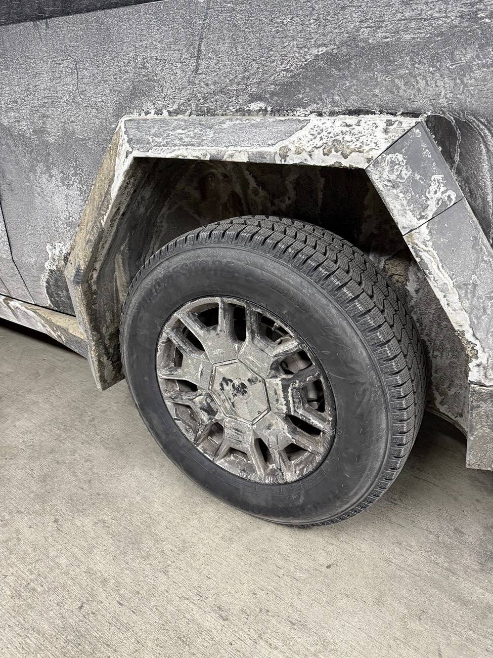 Tesla Cybertruck Stock Tires, DuratracRTs and Blizzaks, oh my! IMG_8203