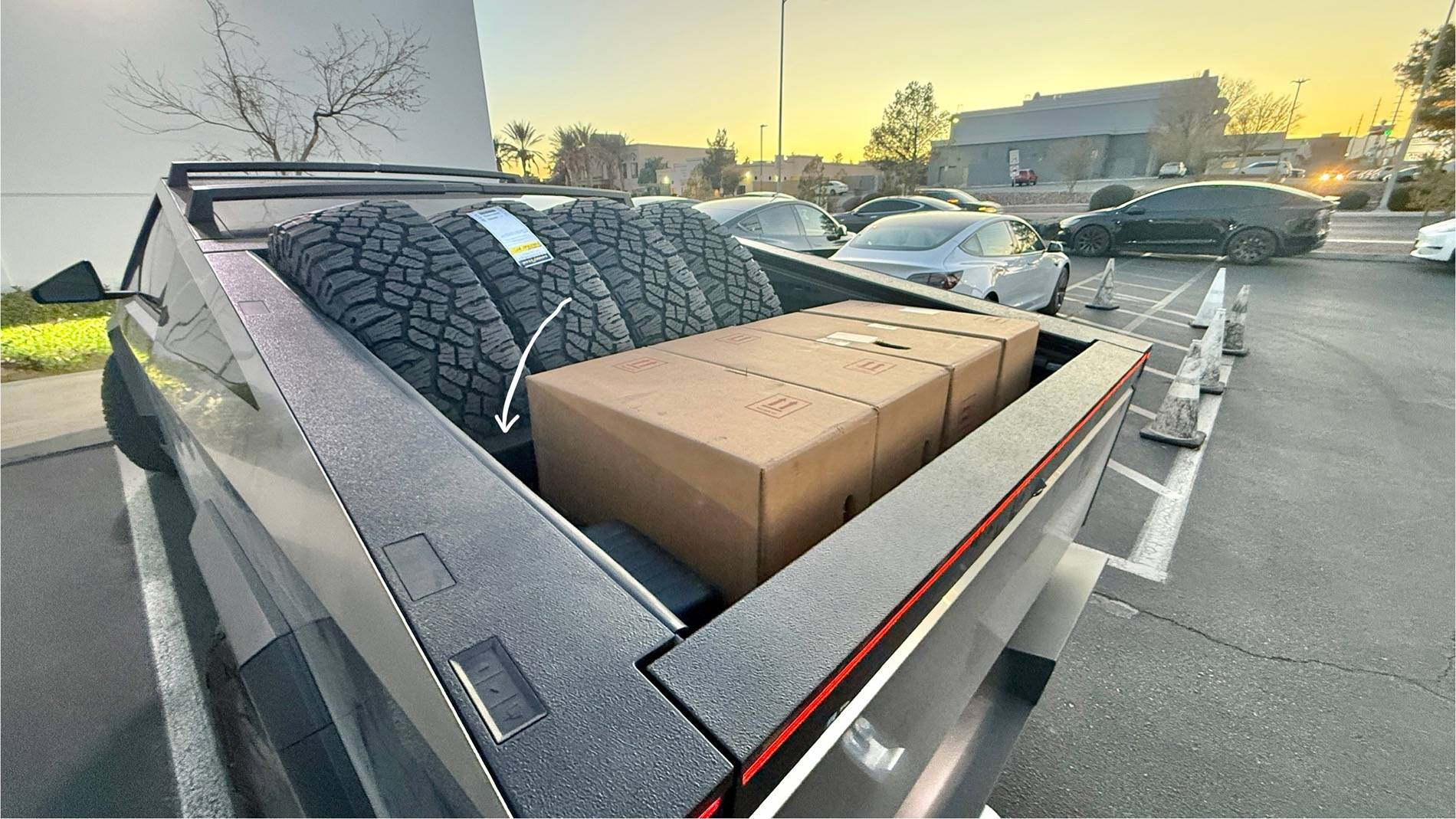 Tesla Cybertruck Daily random Cybertruck photos thread - Post Yours! 📸 🤳 IMG_3006