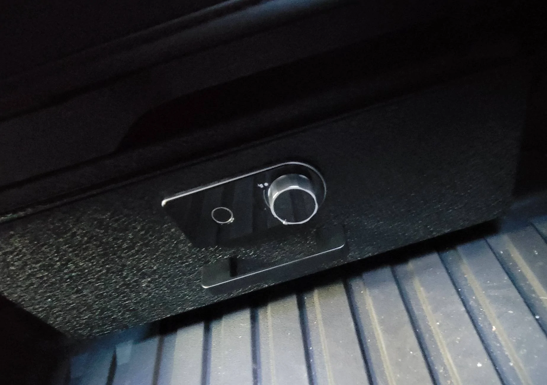 Tesla Cybertruck 3 Most Used and Underused Mods on your Cybertruck? 20241123_104108