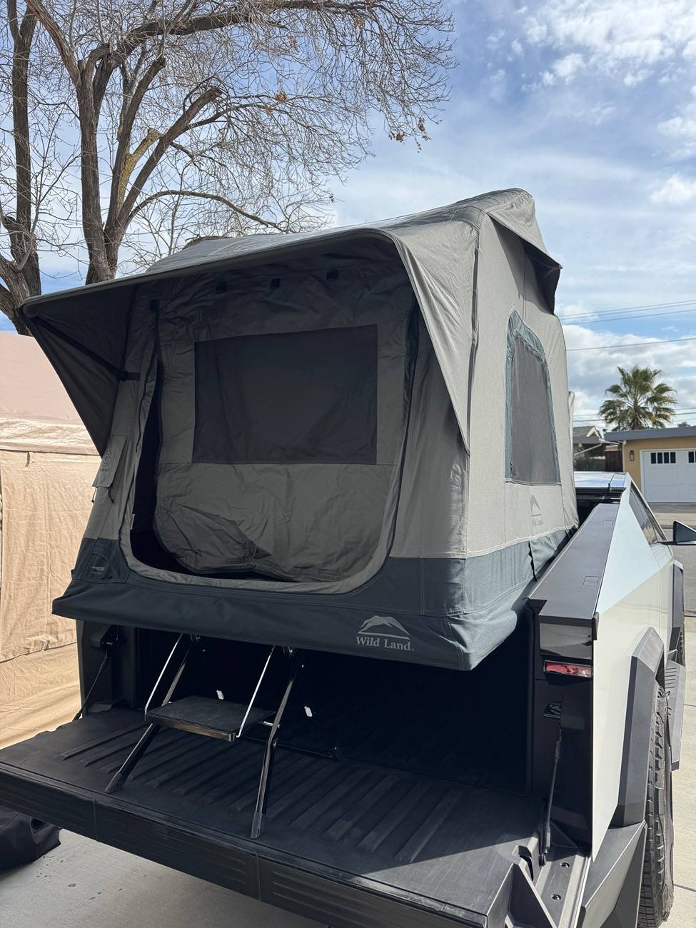 Tesla Cybertruck Cyber Tent Style - Using RTT mounted in truck bed IMG_3494.JPG