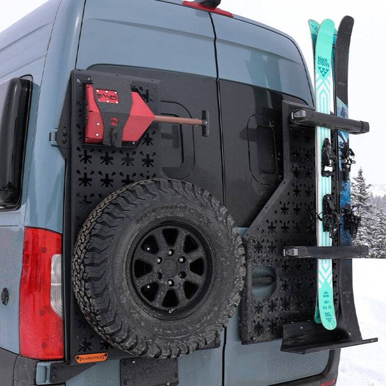 Tesla Cybertruck NEW! Mars Molle Panel for Tesla Cybertruck Ski_01_b467214f-d810-490c-bd8d-67152916b867