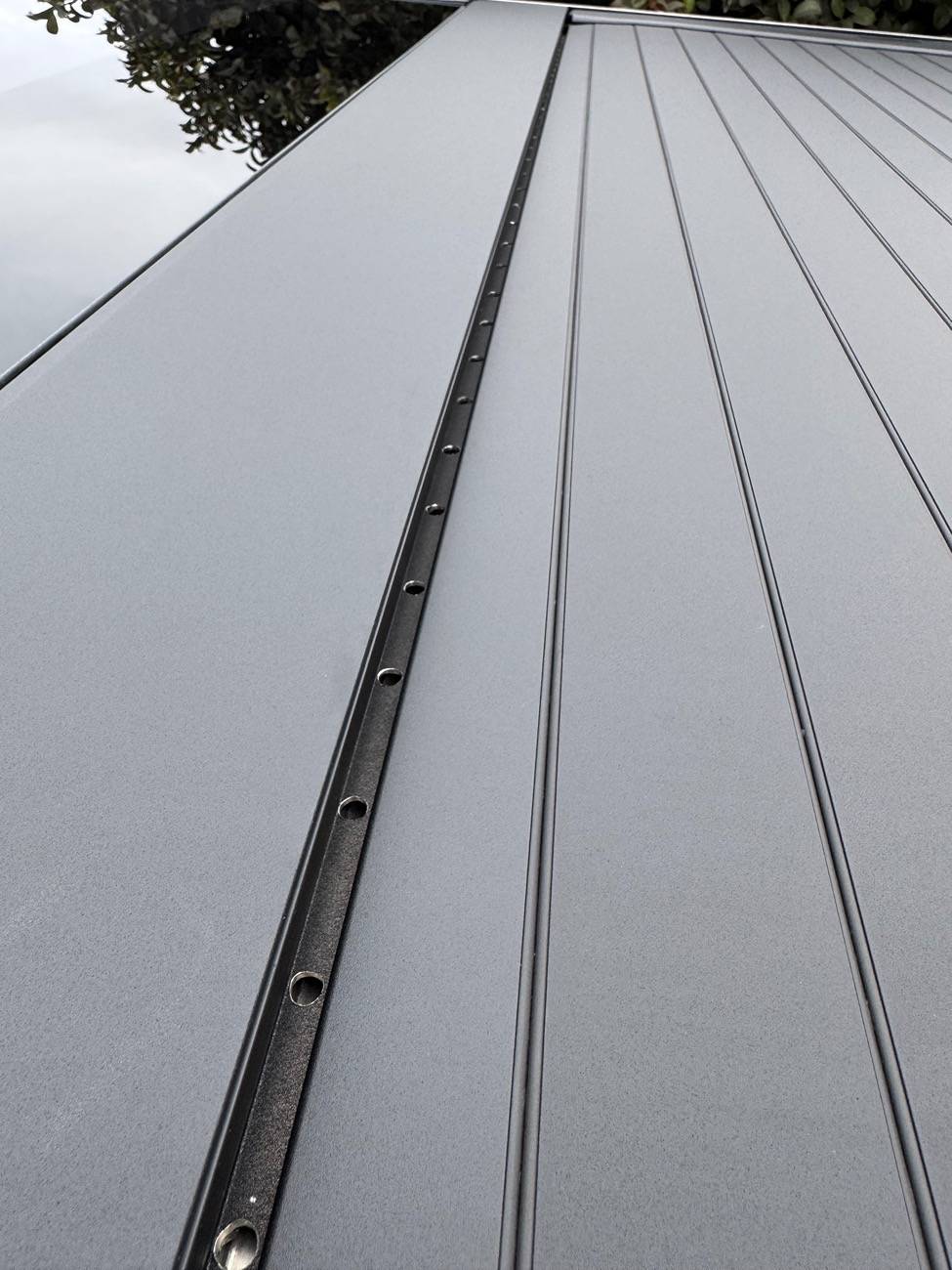 Tesla Cybertruck Tonneau cover gap issue fixed by Service Center under warranty IMG_9021