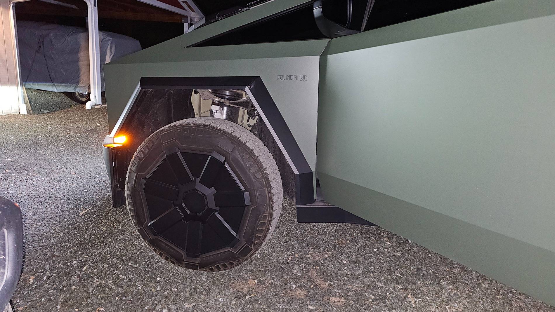 Tesla Cybertruck Foundation series package complete with updated aero covers and light bar 1000009954