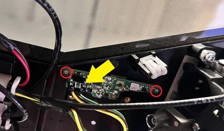 Tesla Cybertruck Is this a rain sensor?? SmartSelect_20250128_132400_Firefox