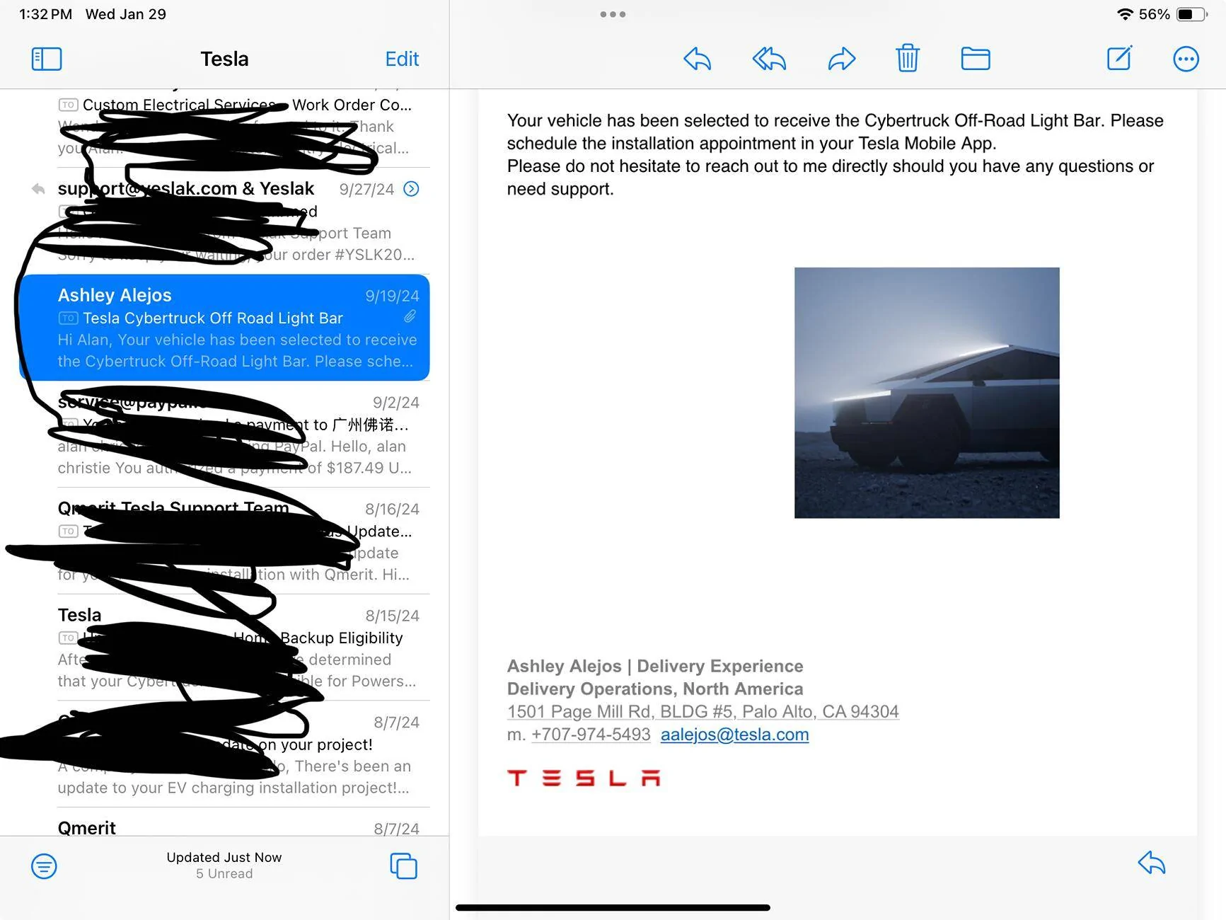 Tesla Cybertruck Tesla Lightbar delivery & install experience 1738186606663-q3