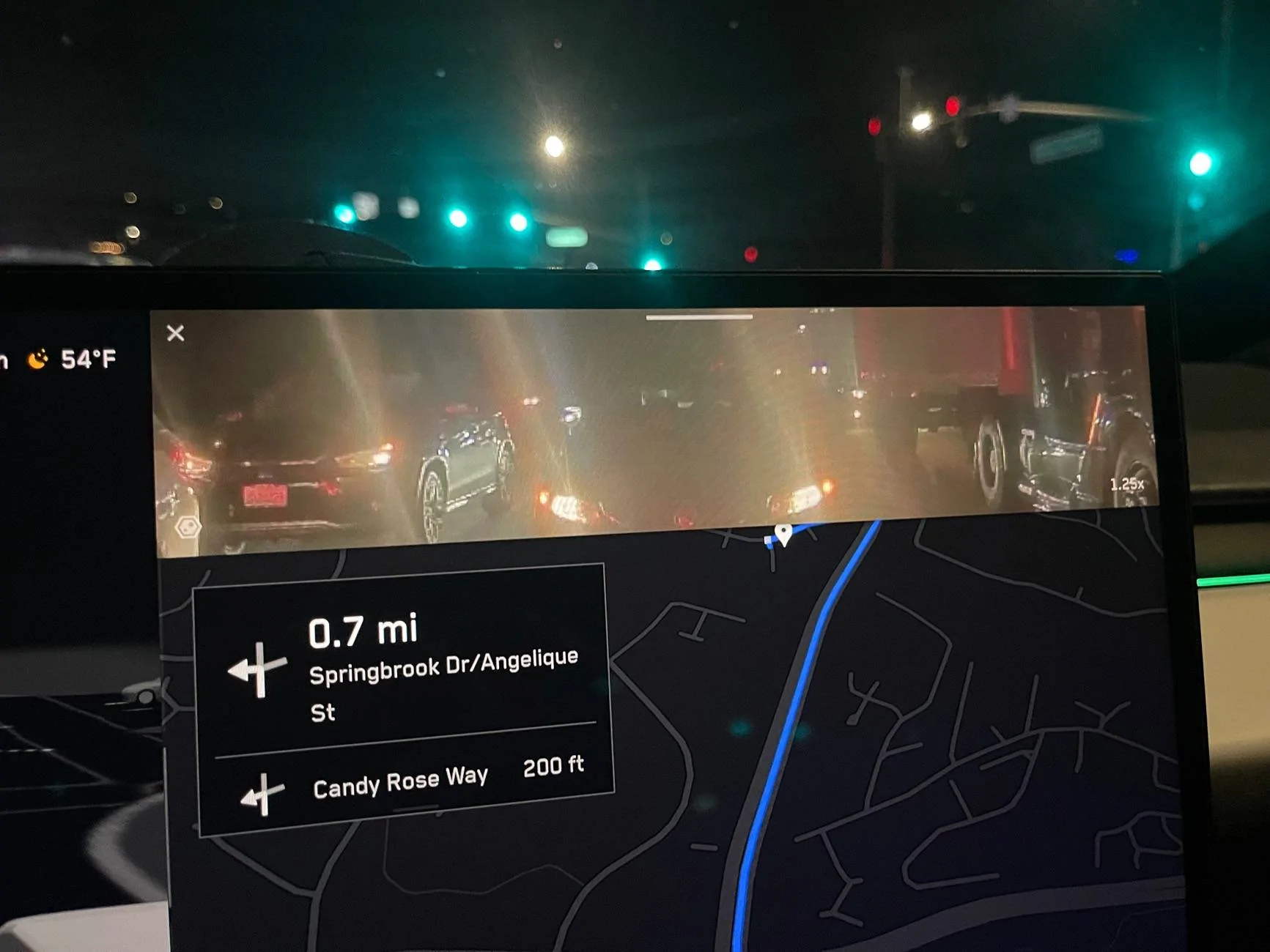 Tesla Cybertruck Rearview camera zoom feature! IMG_8866