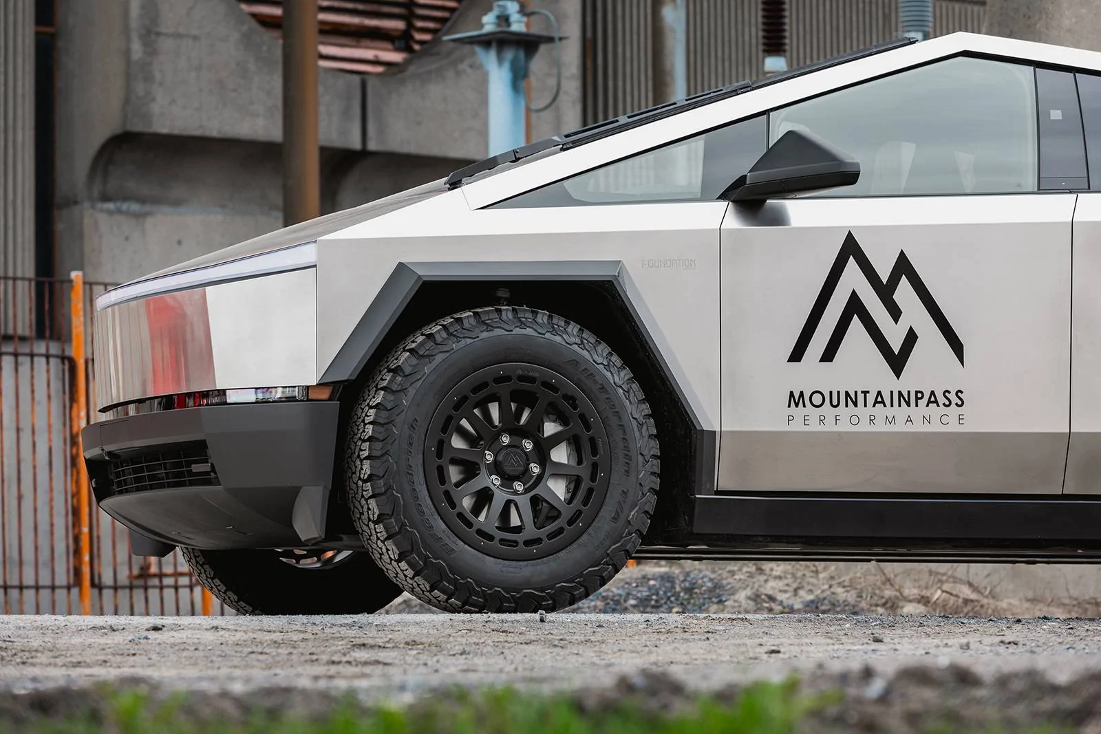 Tesla Cybertruck Compilation: Off-Road Aftermarket Accessories & Parts MPP-Mega-Terra-Cybertruck-Roaming-The-Streets
