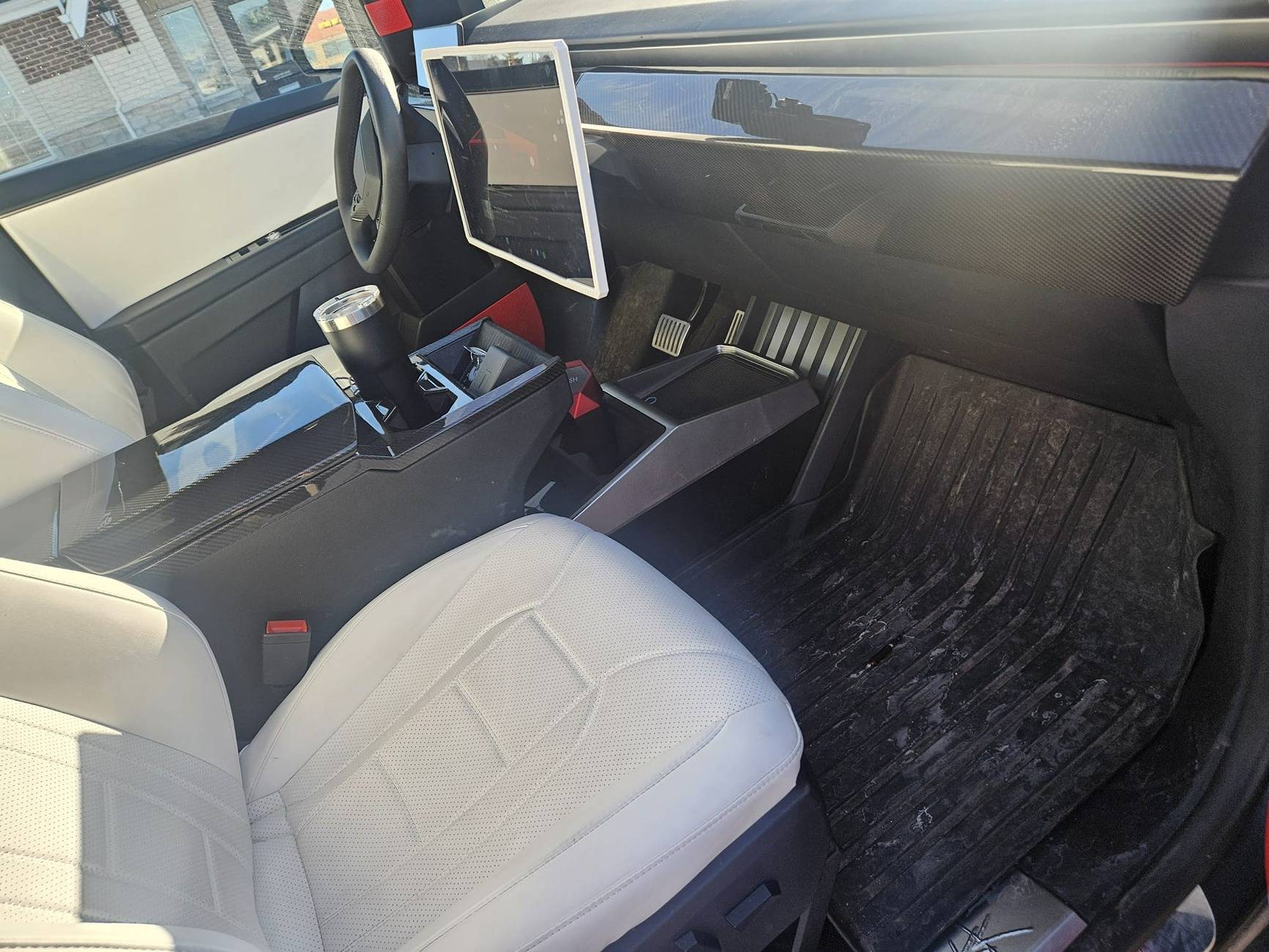 Tesla Cybertruck Upgrade Your Cybertruck Interior with Real Carbon Fiber-Special Discount Inside! 1738420526785-75