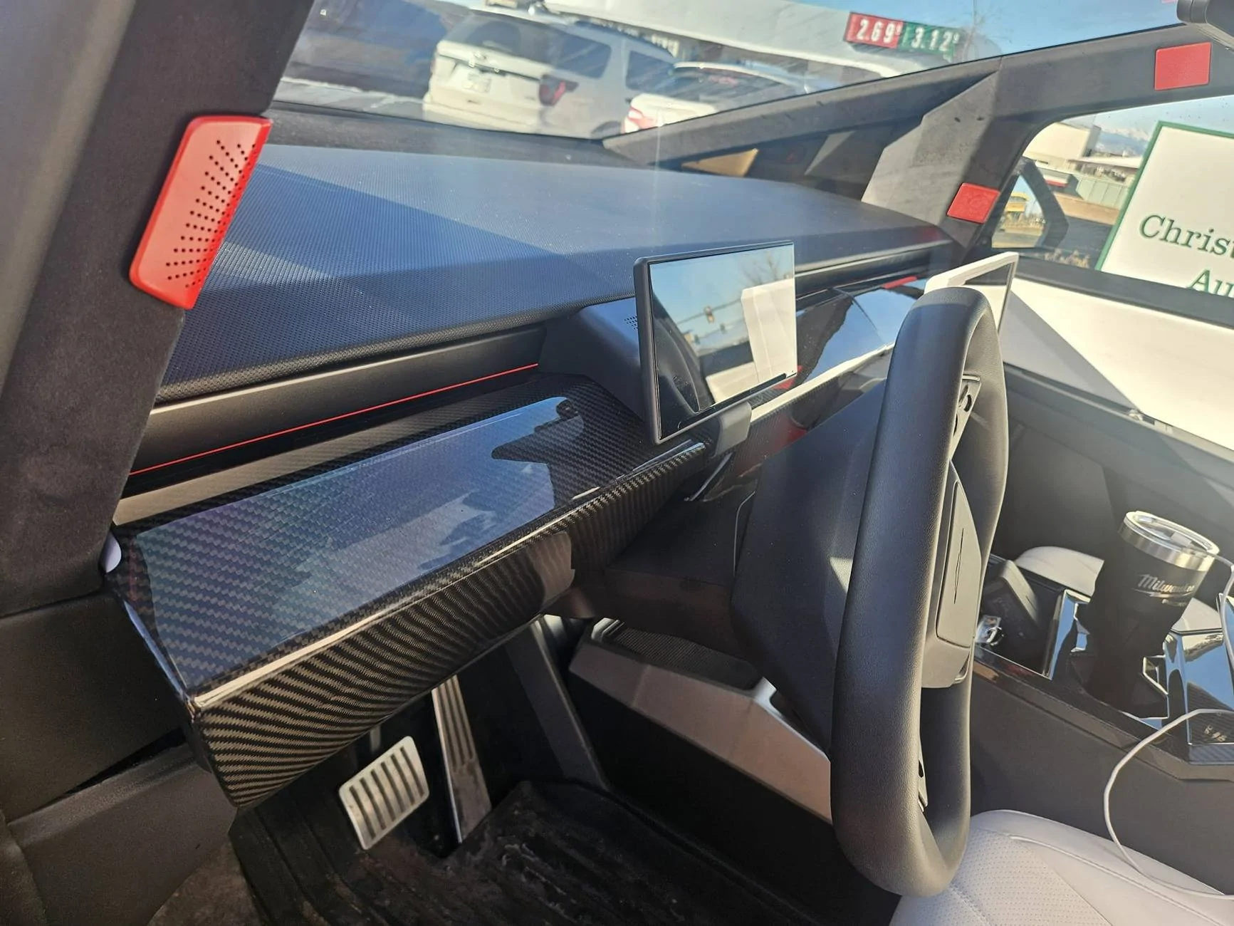 Tesla Cybertruck Exclusive 8.9-Inch Smart Screen Display by Yeslak - with 20% Off for Owners! 1738420692986-dg