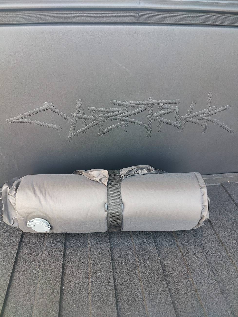 Tesla Cybertruck REVIEWED - ElecFresh Frunk Air Mattress IMG20250201160722
