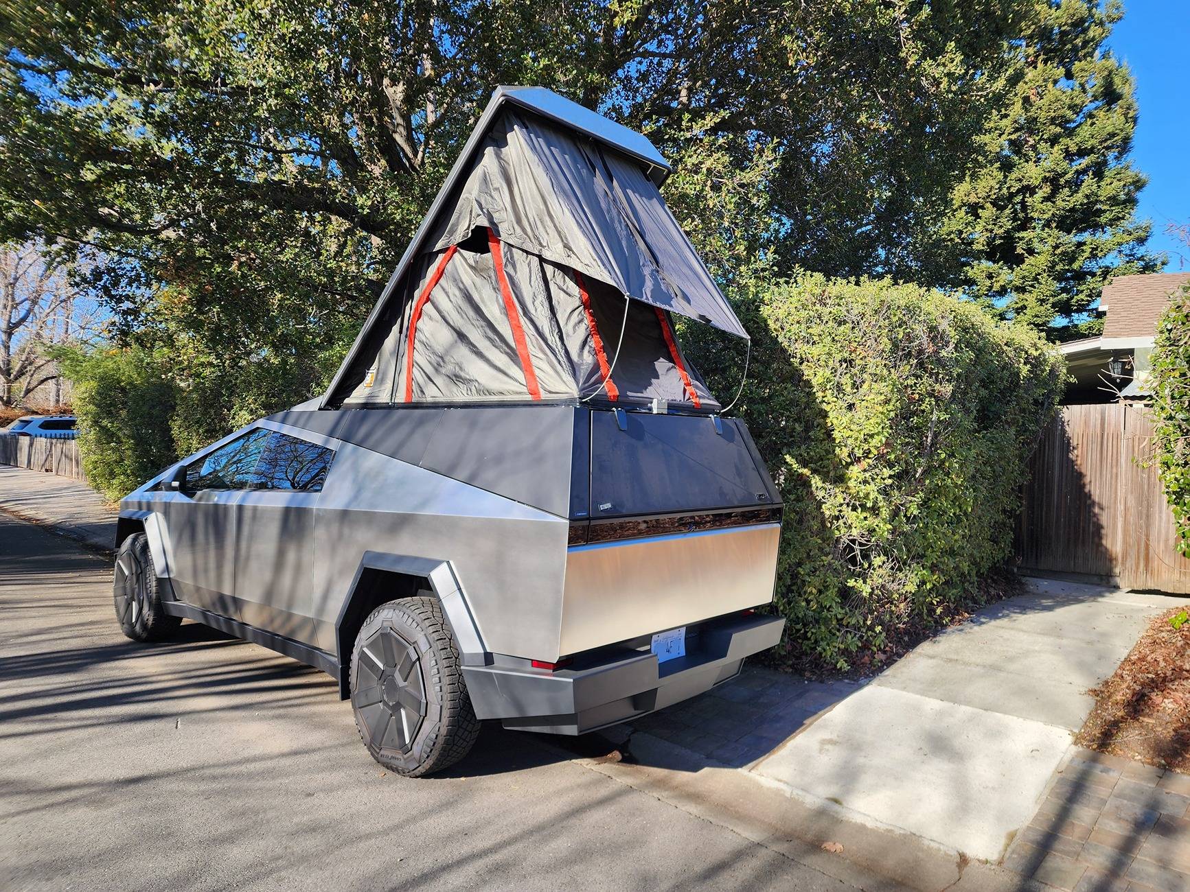 Tesla Cybertruck CYBERTRUCKco Camper build (mini-review) 20250127_100739