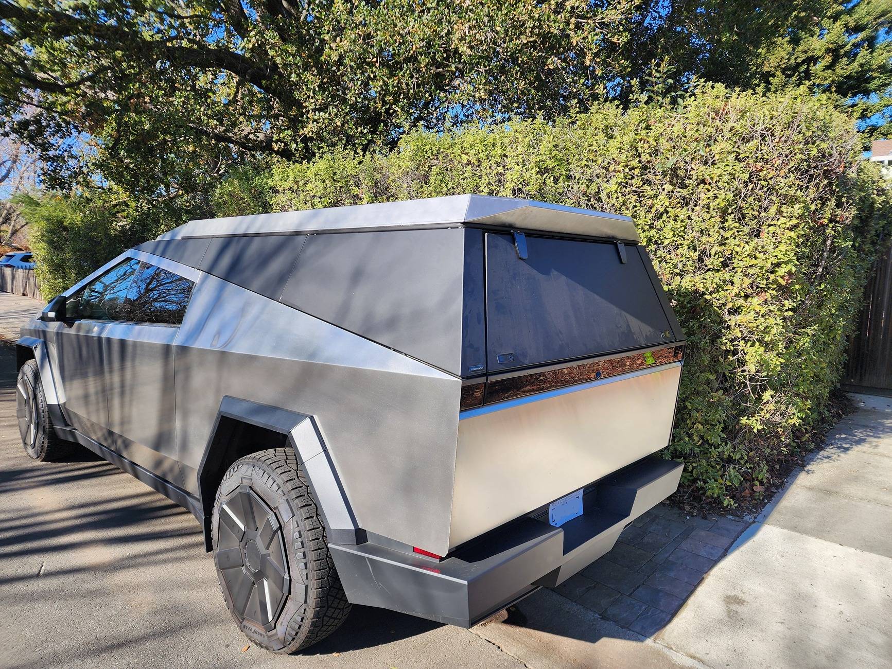Tesla Cybertruck CYBERTRUCKco Camper build (mini-review) 20250127_101305