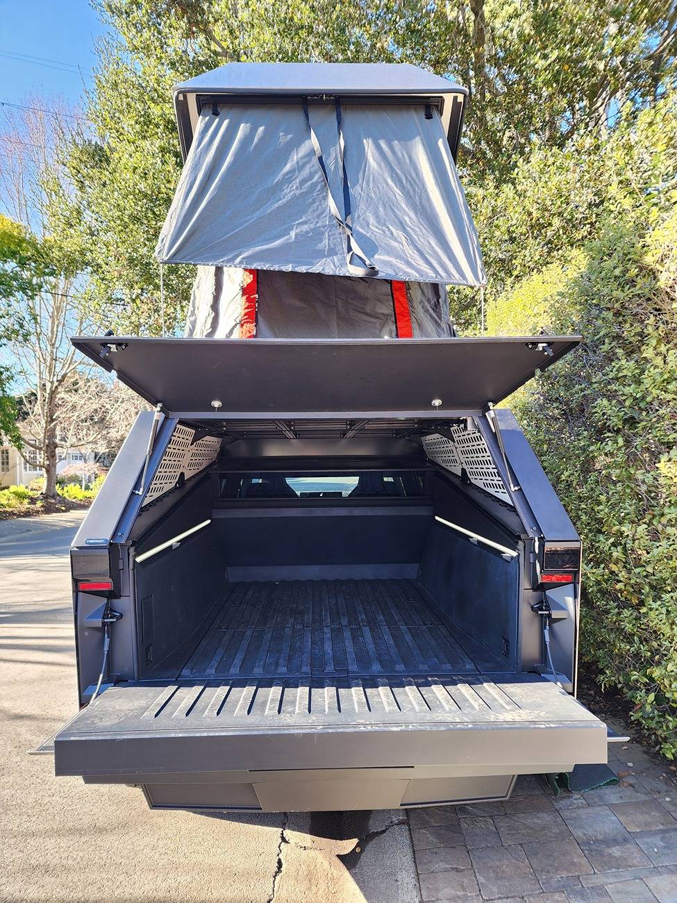 Tesla Cybertruck CYBERTRUCKco Camper build (mini-review) 20250127_100802