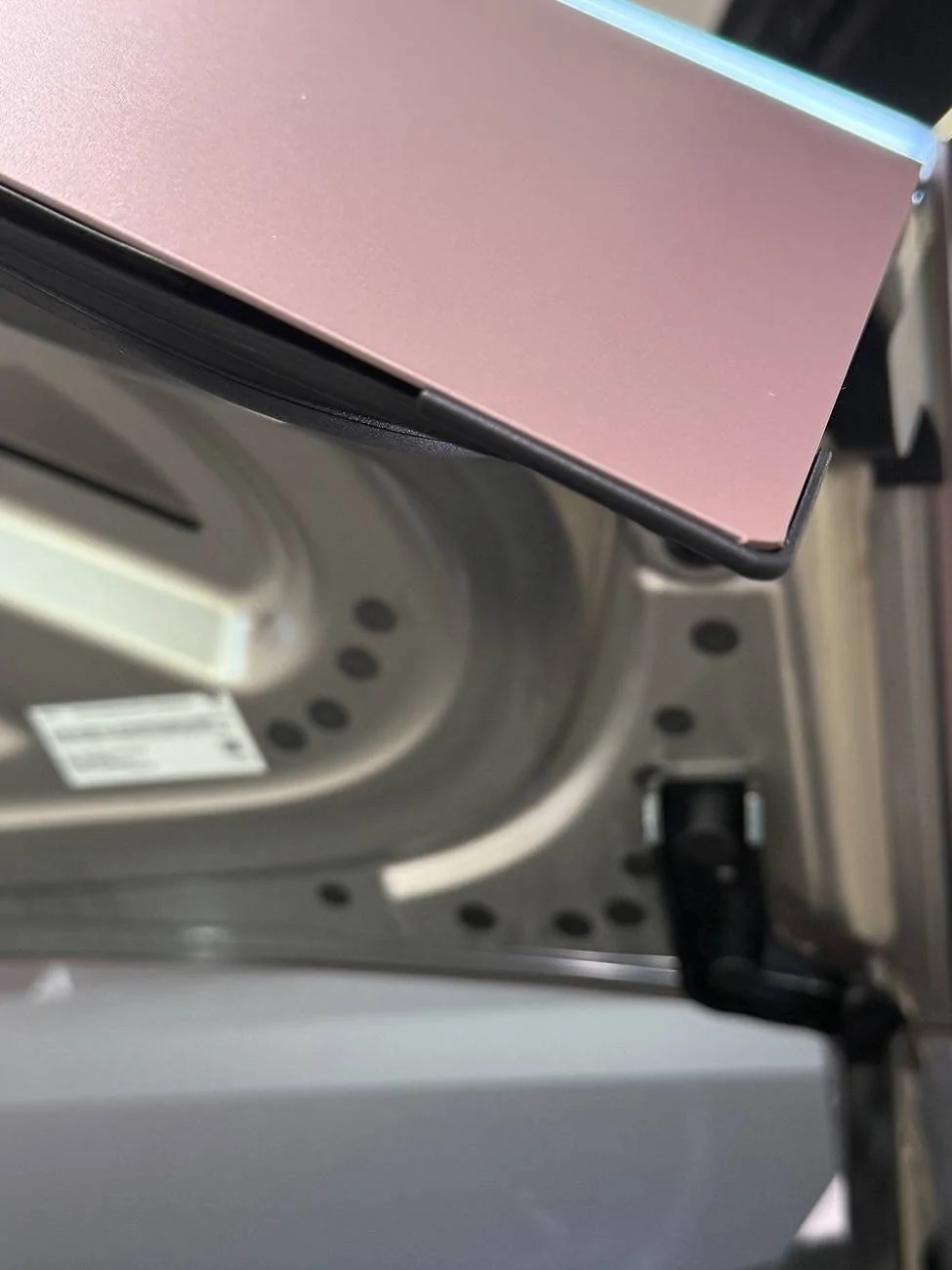 Tesla Cybertruck Front and back corner rubber seals - where to buy? IMG_1473
