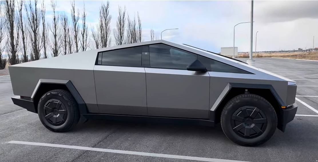 Tesla Cybertruck I am in love with this elegant and cool PPF! -Tlyard (color Matte Satin Liquid Silver)😍 WhatsApp Image 2025-01-24 at 10.41.45 AM (1)