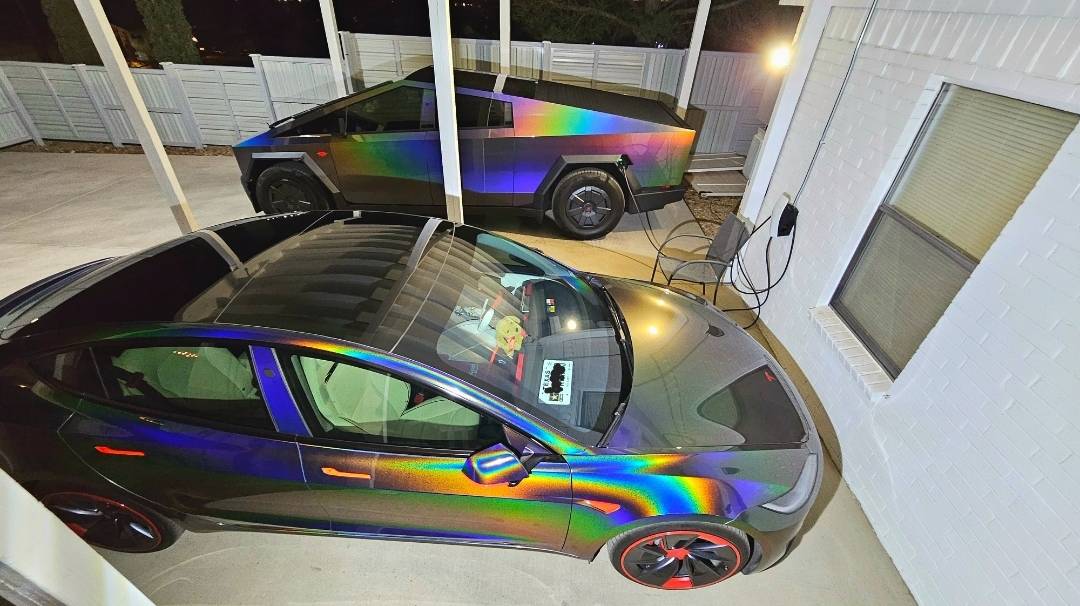 Tesla Cybertruck Daily random Cybertruck photos thread - Post Yours! 📸 🤳 Screenshot_20250207_073746_Gallery