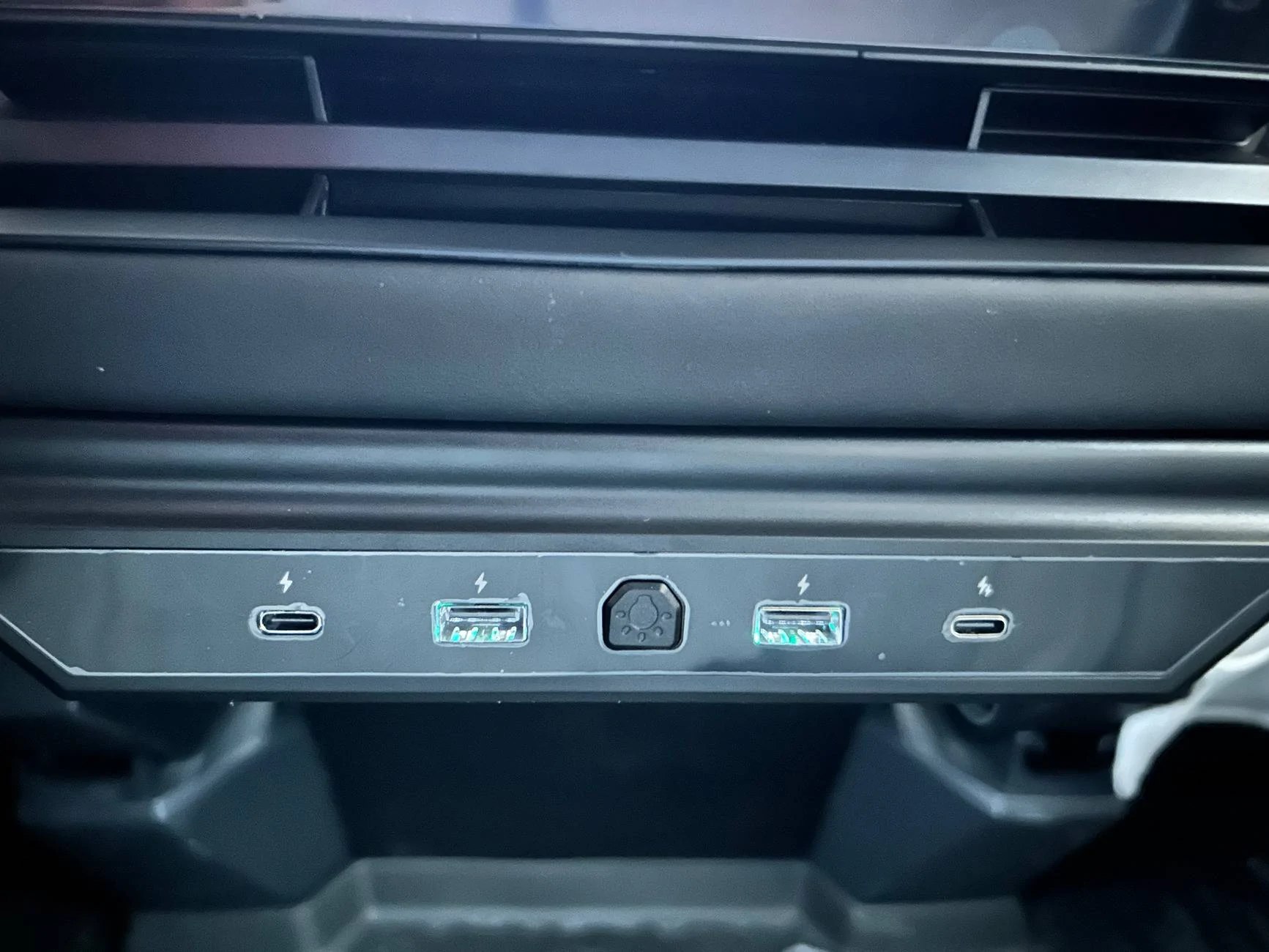 Tesla Cybertruck ElecFresh USB HUB Rear installed IMG_0690