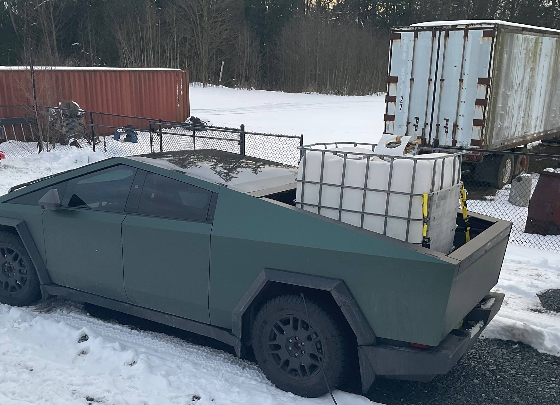 Tesla Cybertruck CT as a farm truck? Of course! IMG_1841