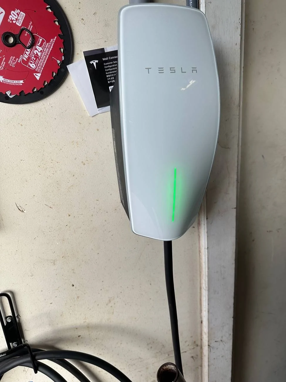 Tesla Cybertruck PowerShare Gateway New Install not working! IMG_9879