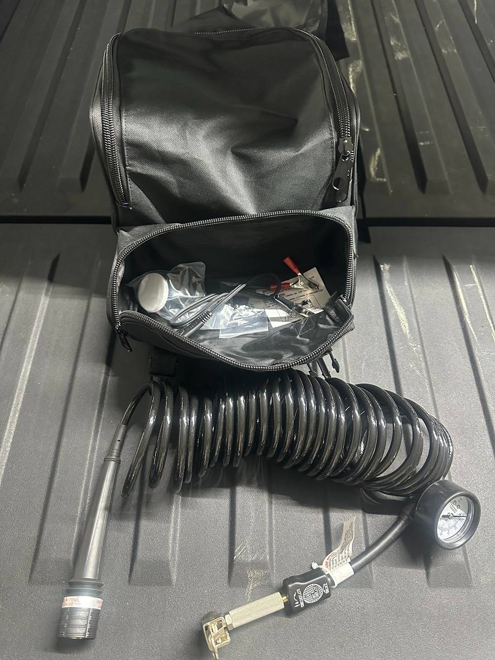 Tesla Cybertruck Air Compressor Viair 300P & Tire Repair Kit Assembled Viair 300P Cyber Kit Air Hos