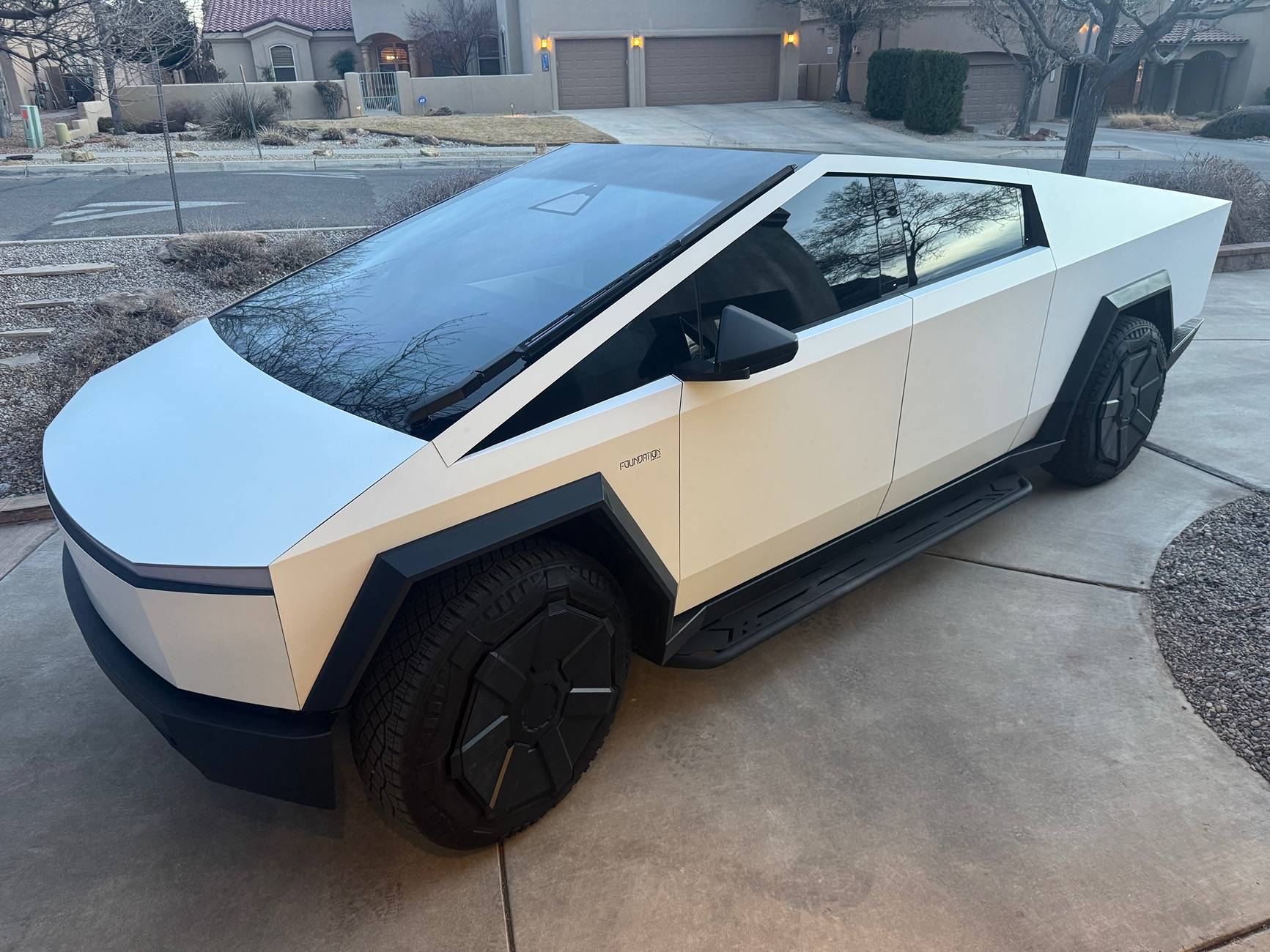 Tesla Cybertruck Daily random Cybertruck photos thread - Post Yours! 📸 🤳 IMG_4233