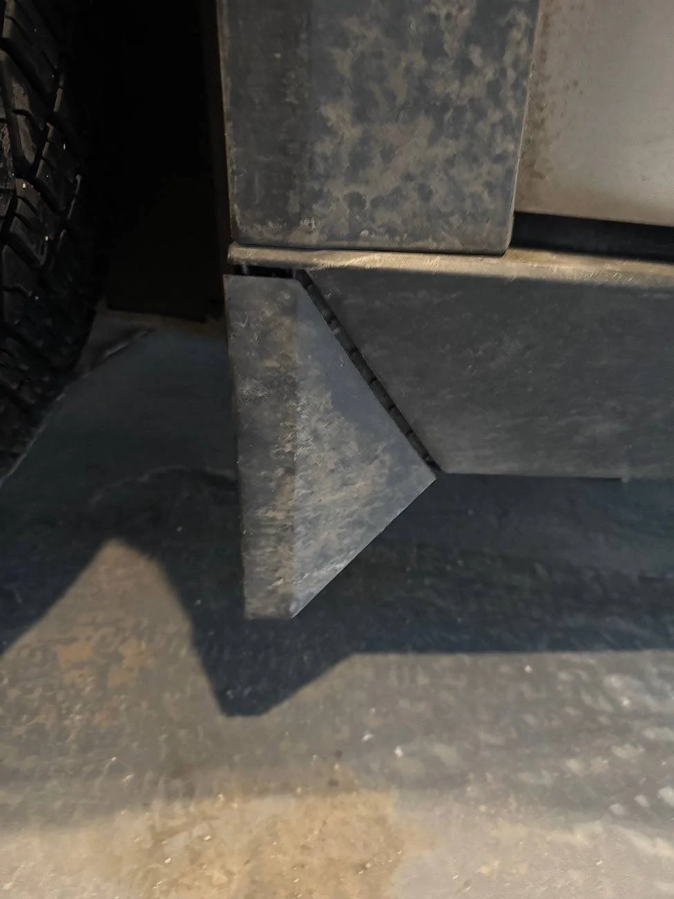 Tesla Cybertruck Need to replace wheel fenders and not with the cheap plastic. 1739640901530-98