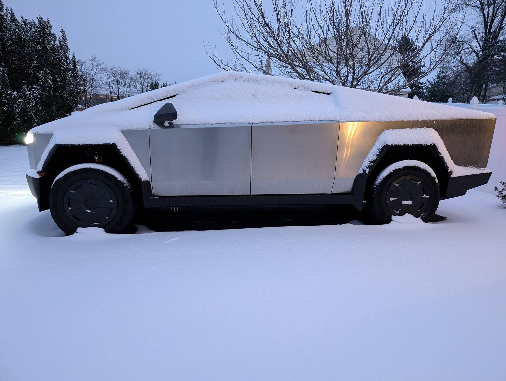 Tesla Cybertruck Daily random Cybertruck photos thread - Post Yours! 📸 🤳 1000001944