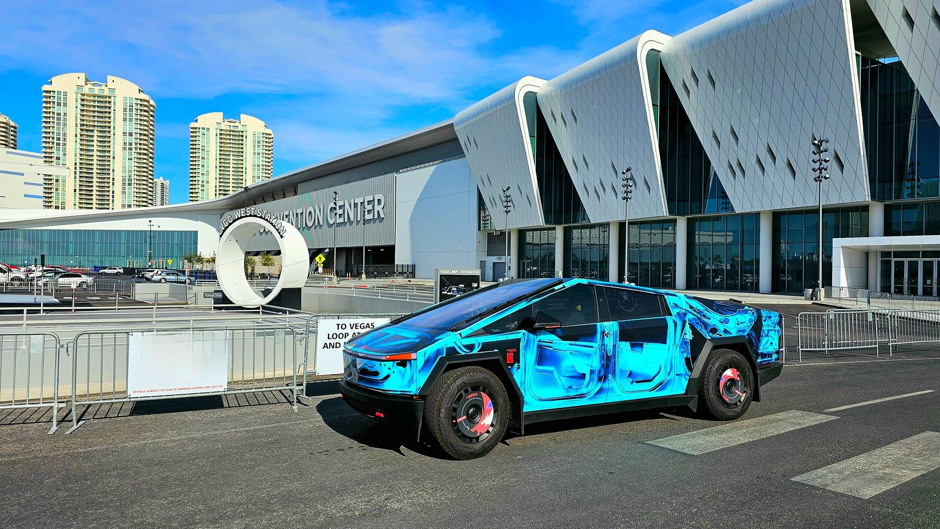Tesla Cybertruck Daily random Cybertruck photos thread - Post Yours! 📸 🤳 20250216_140727