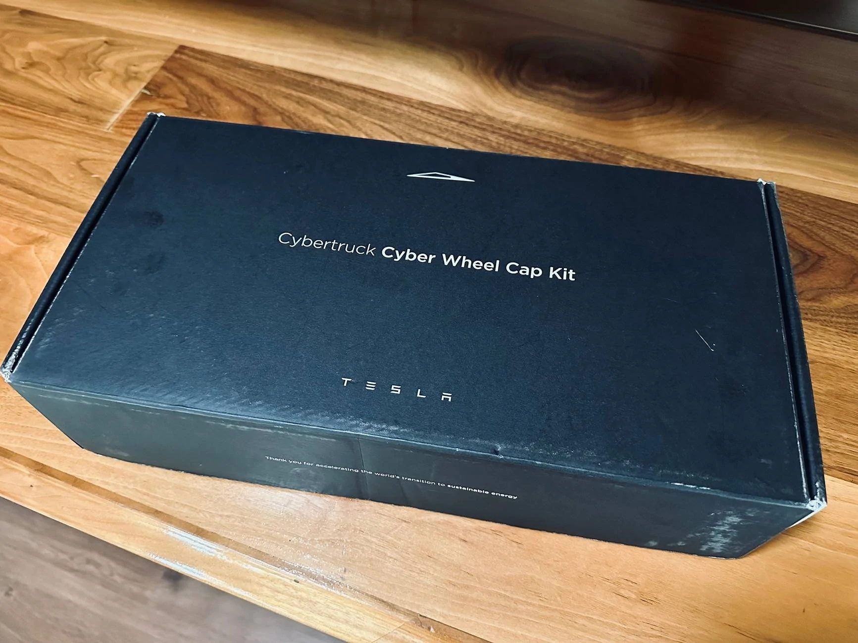Tesla Cybertruck Cybertruck Cyber Wheel Cap Kit received IMG_7296