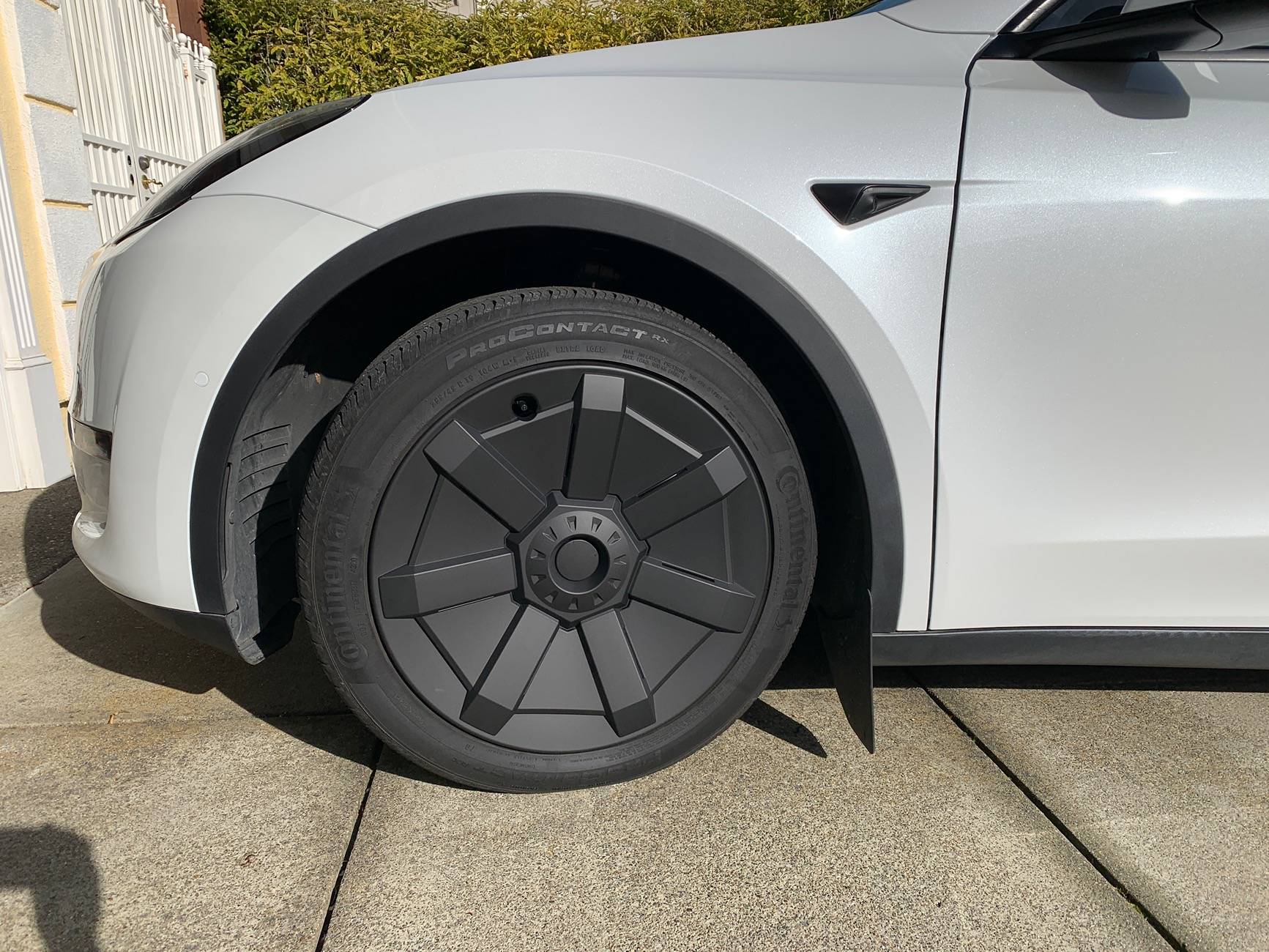 Tesla Cybertruck Model Y Cyber Wheels! IMG_7708.JPG