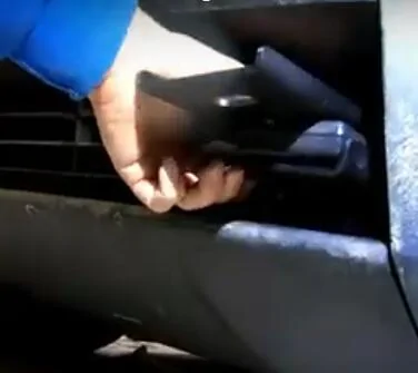 Tesla Cybertruck Installing EVBase Bull Bar on Cybertruck. DIY Instructions. zimage9376