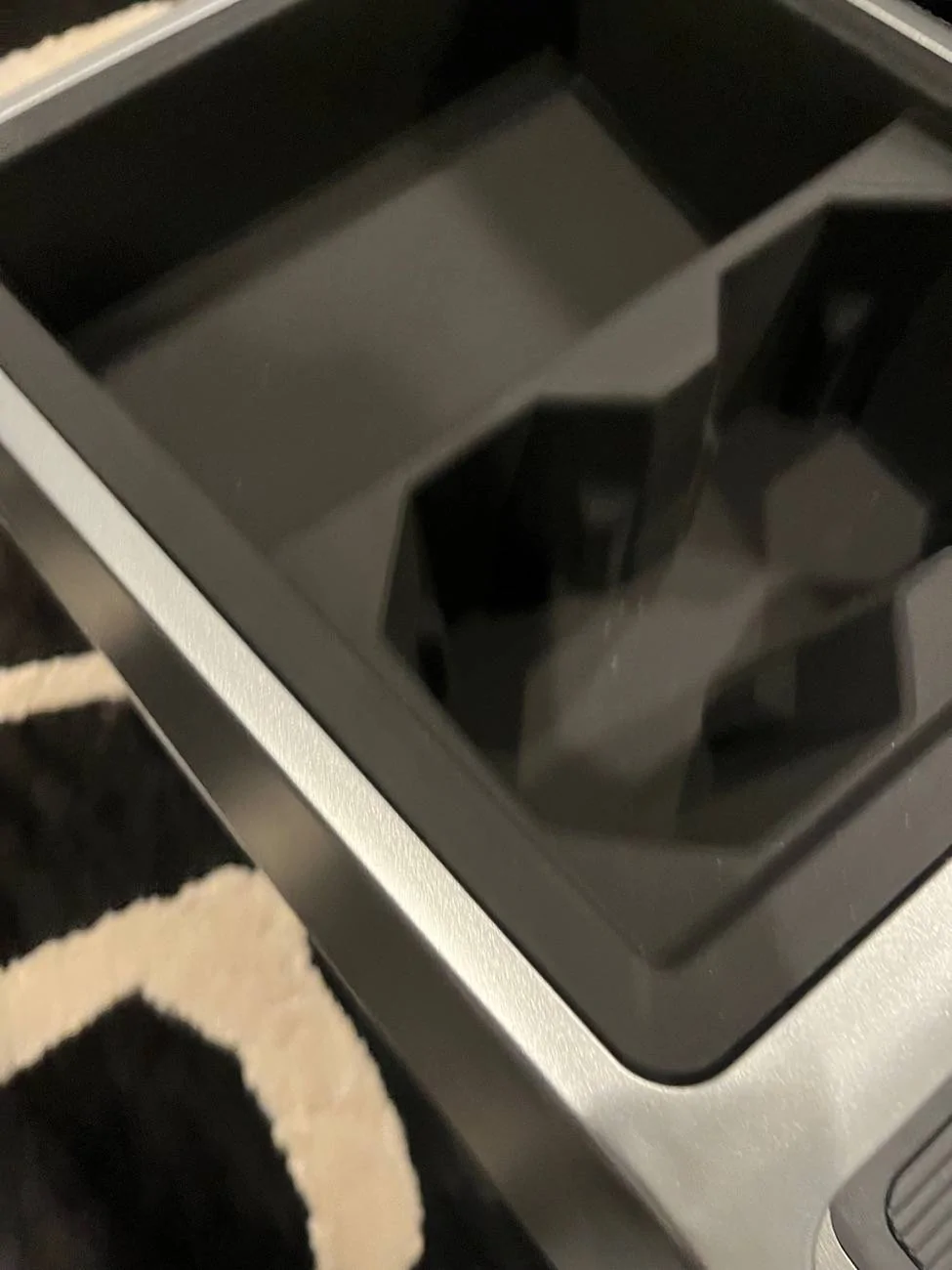 Tesla Cybertruck (NY) FONERTY CYBERTRUCK CENTER CONSOLE STORAGE 100$ IMG_2325