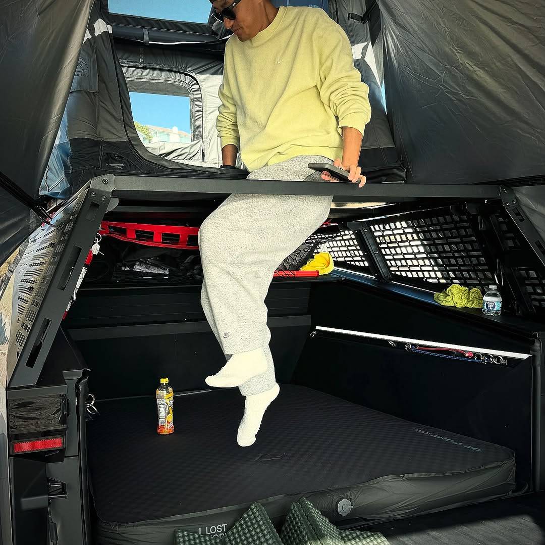 Tesla Cybertruck Mars Expedition Roof-Rack Installed! 1