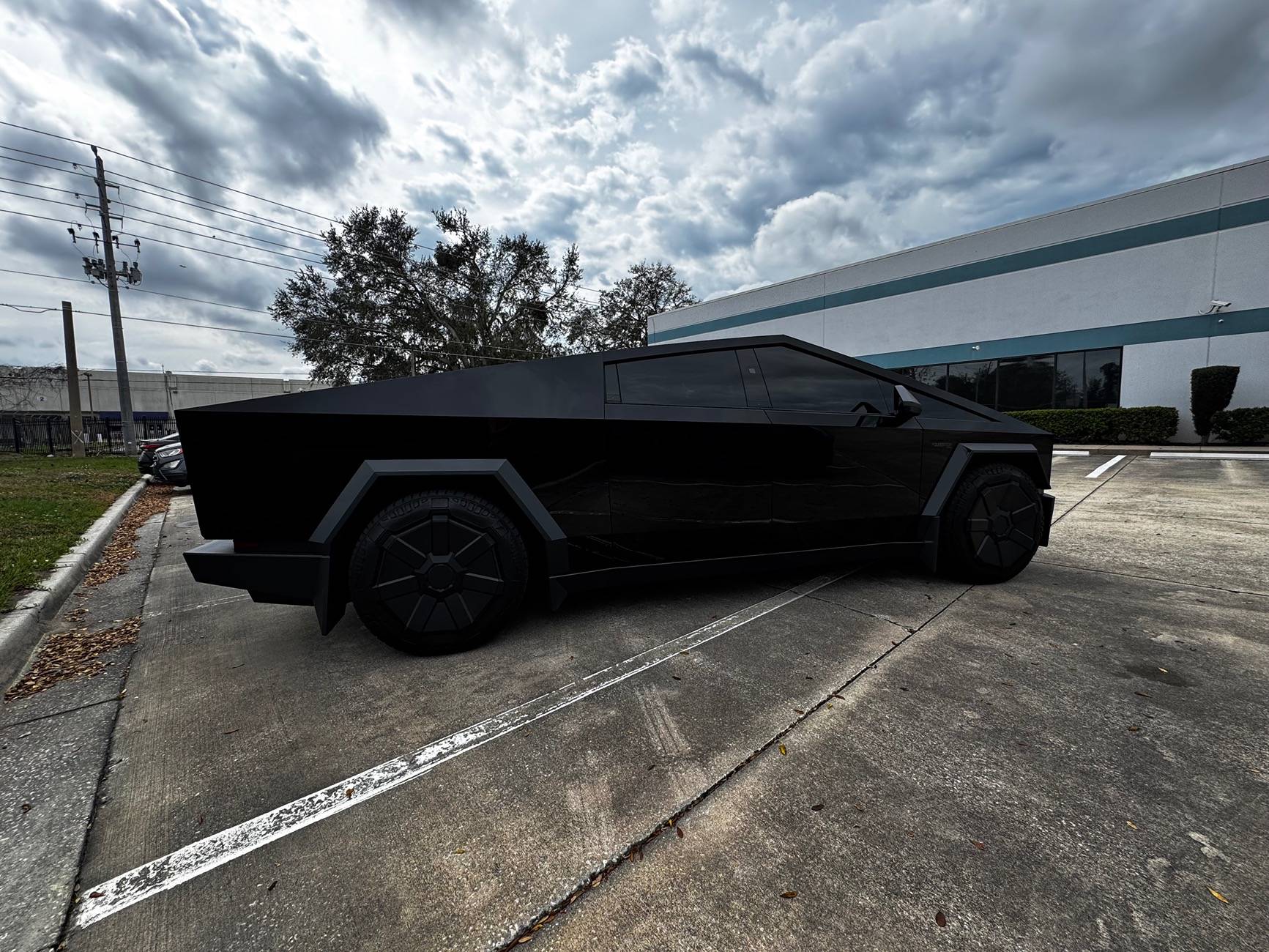 Tesla Cybertruck HIGH GLOSS PPF WRAP FROM SUPREME WRAPS!!! IMG_4692