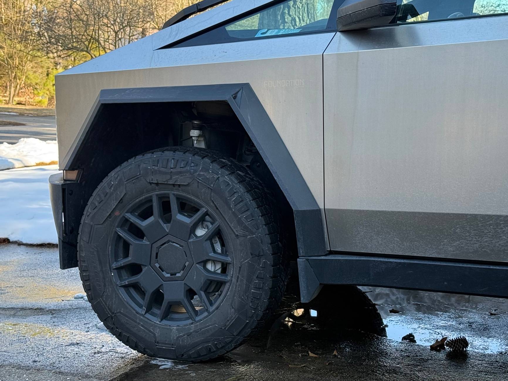 Tesla Cybertruck Cybertruck Cyber Wheel Cap Kit received IMG_0924