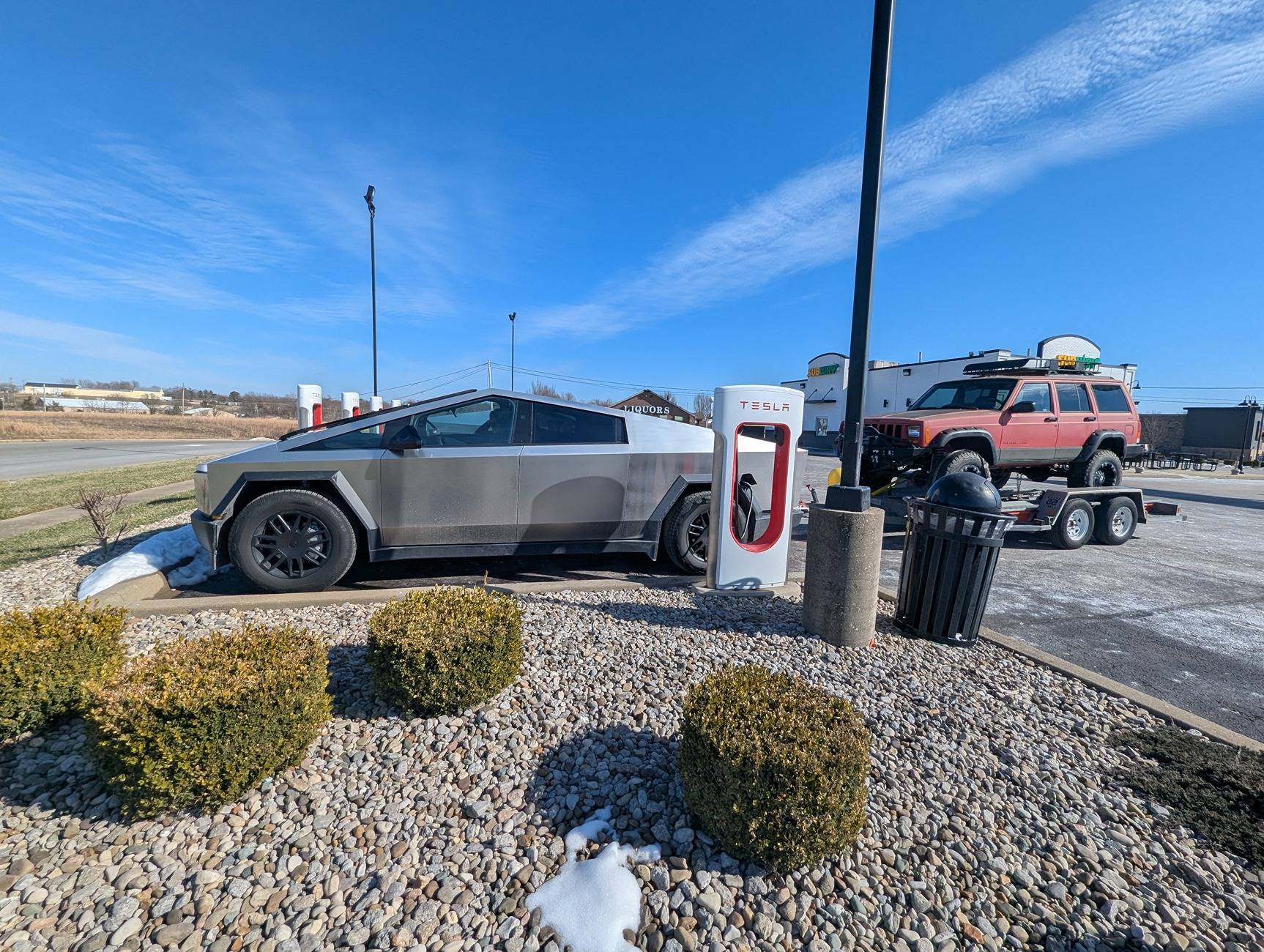 Tesla Cybertruck Towed a Jeep XJ from TN to OH -- 50% range remaining while averaging 748Wh/m consumption PXL_20250223_201923465