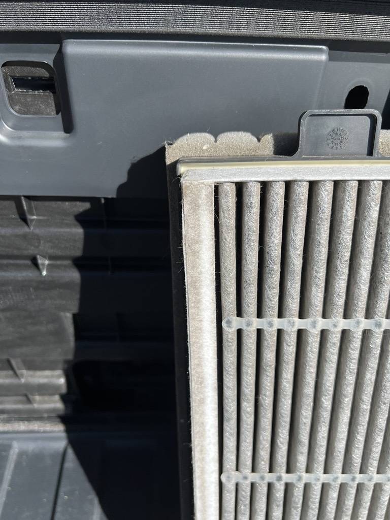 Tesla Cybertruck Basenor Activated Charcoal HEPA Filter for CT Review Image (5)