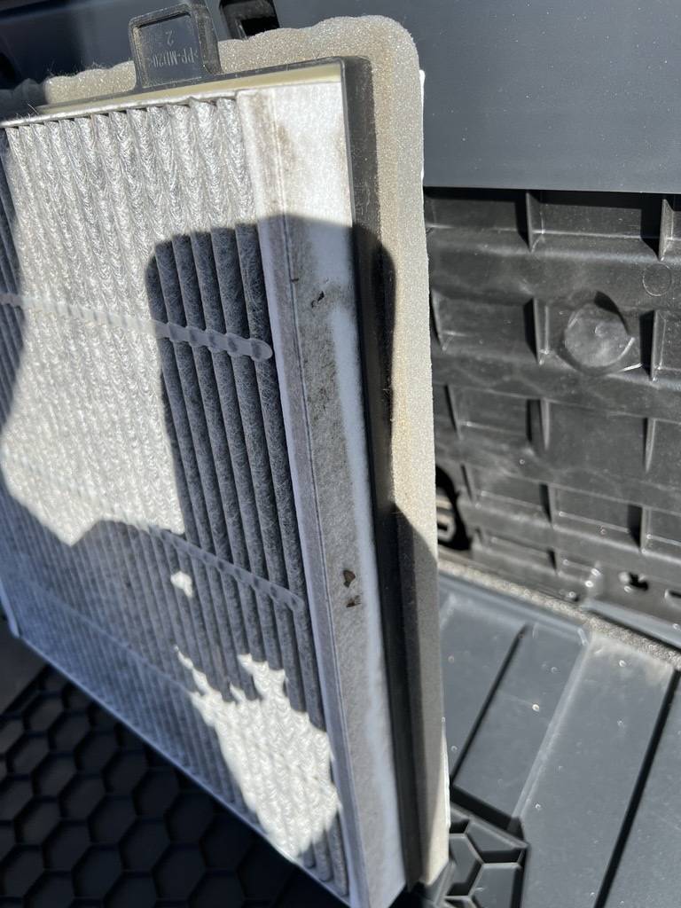Tesla Cybertruck Basenor Activated Charcoal HEPA Filter for CT Review Image (6)