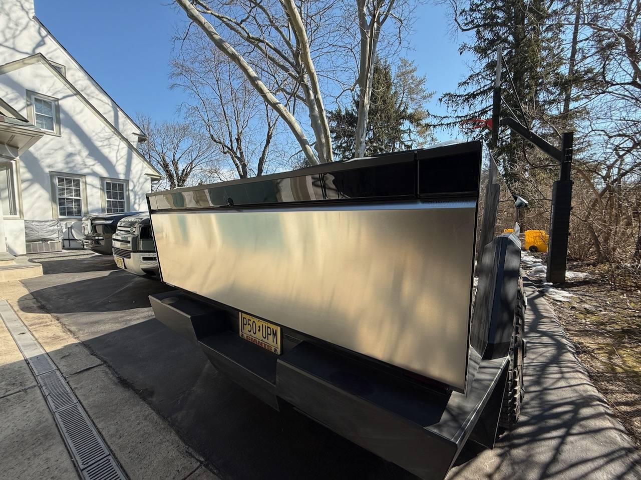 Tesla Cybertruck Are magnets rusting Cybertruck's stainless steel?  Six month check in cleaned tailgate magnets - 5