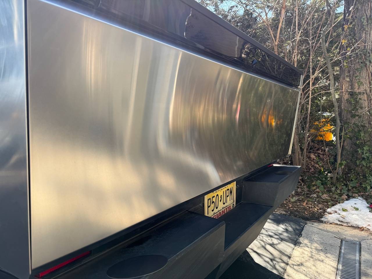 cleaned-tailgate-magnets-7-jpeg.jpg