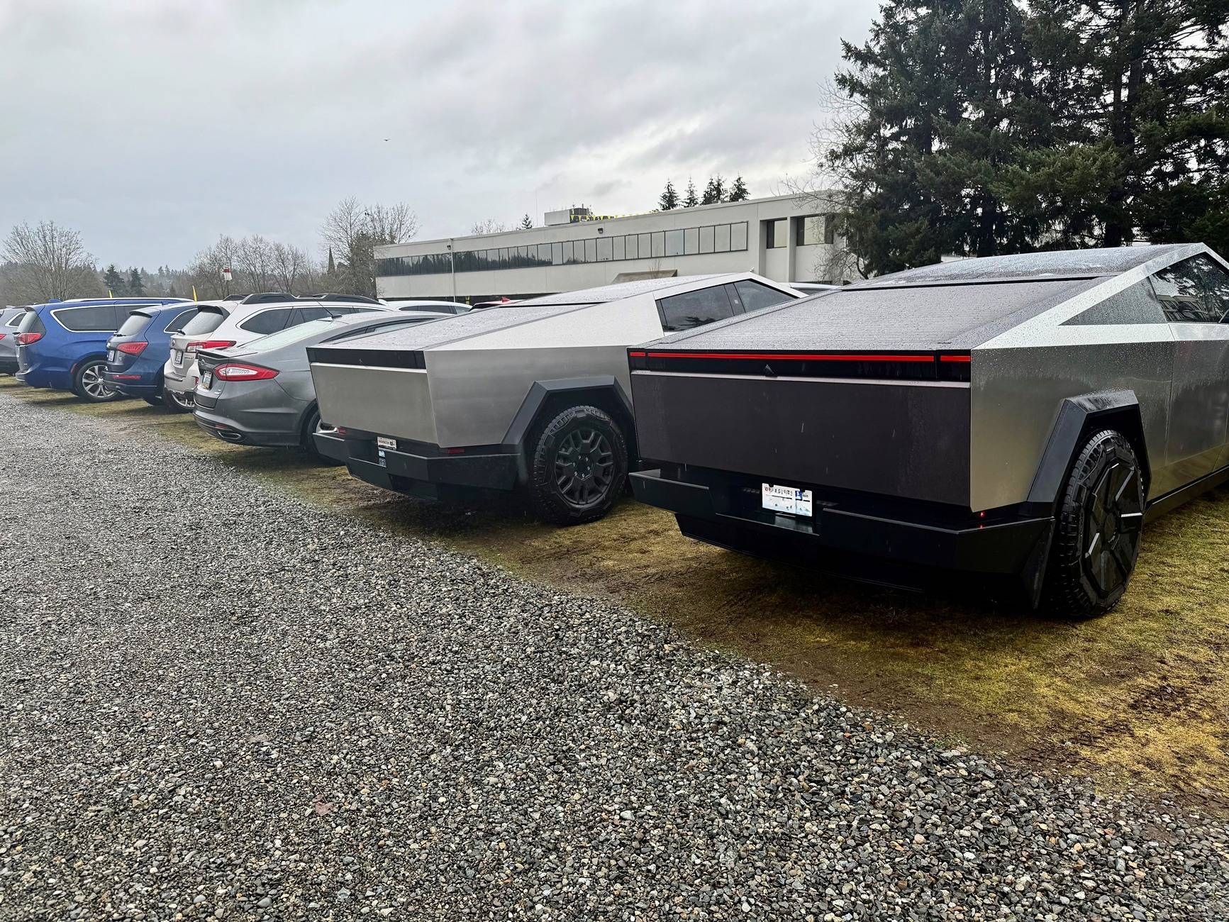 Tesla Cybertruck Washington cirque2-e-