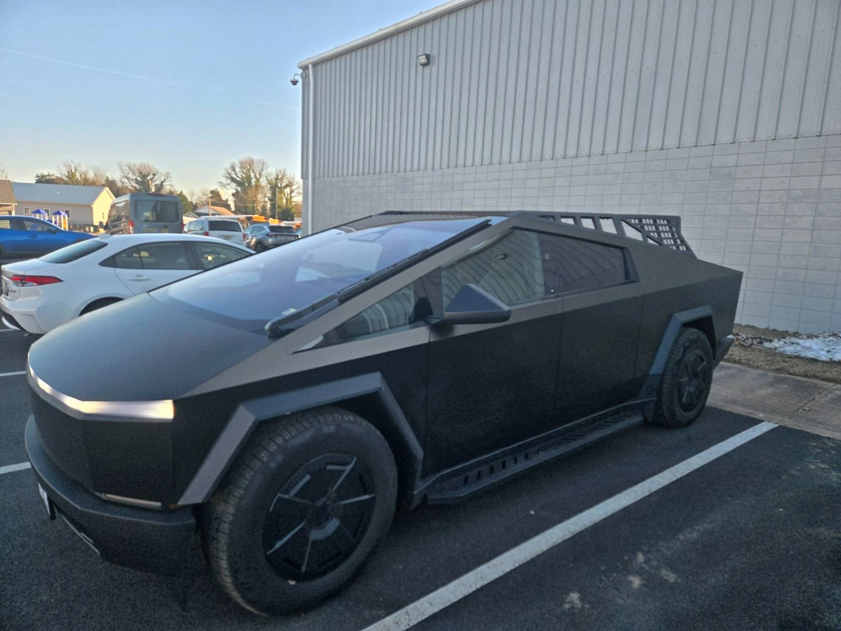 Tesla Cybertruck Mars Expedition Roof-Rack Installed! 20250224_163943
