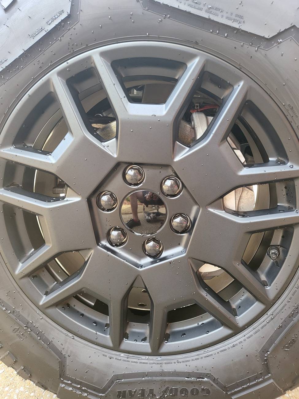 Tesla Cybertruck What did you do TO / WITH your Cybertruck today? 👨🏻‍🔧🧰🚿🛠 20250222_162831