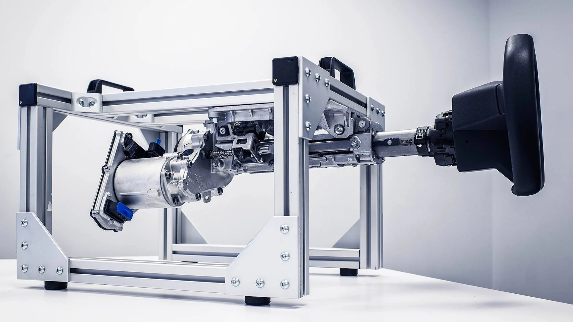 Tesla Cybertruck Cybertruck Steer-By-Wire wins Motortrend 2025 Best Tech Award 001-2025-tesla-cybertruck-48-volt