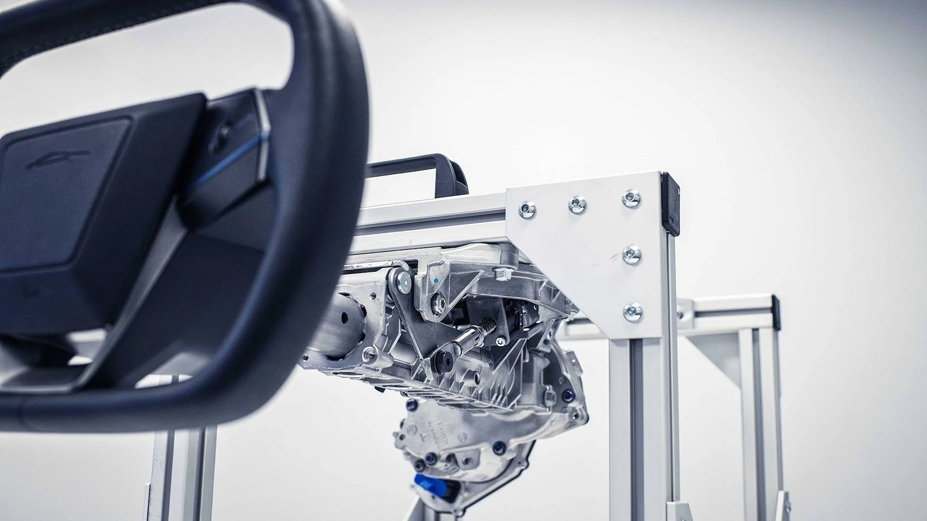 Tesla Cybertruck Cybertruck Steer-By-Wire wins Motortrend 2025 Best Tech Award 005-2025-tesla-cybertruck-48-volt