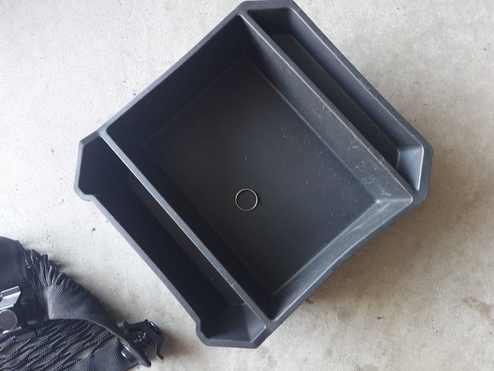 Tesla Cybertruck Accessories for sale, excellent condition 1300 obo 20250226_131337.JPG