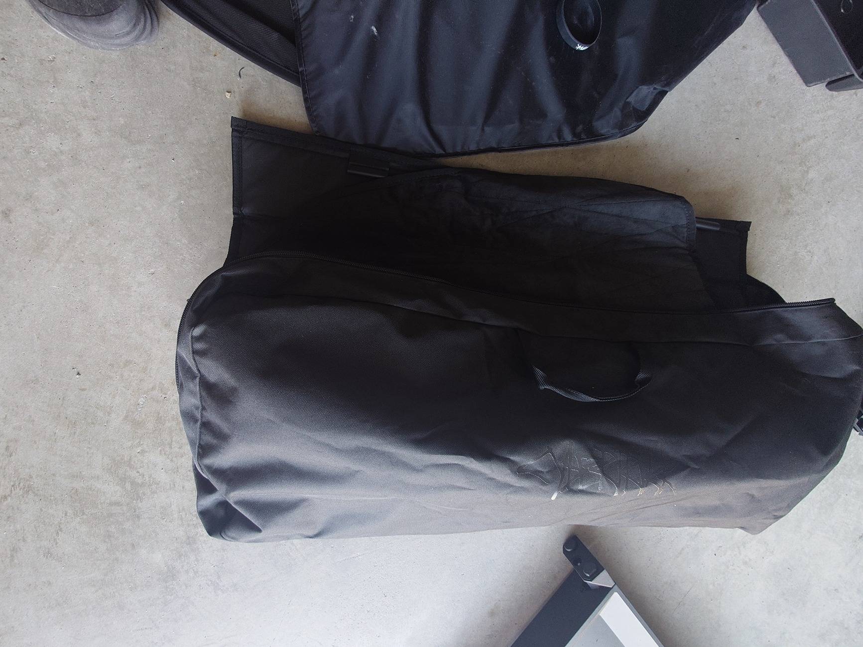 Tesla Cybertruck Accessories for sale, excellent condition 1300 obo 20250226_131246.JPG