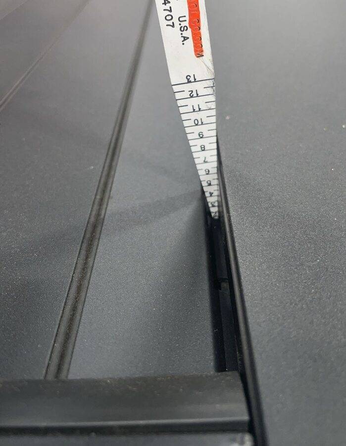 Tesla Cybertruck Tonneau cover gap issue fixed by Service Center under warranty 1740614197801-zw