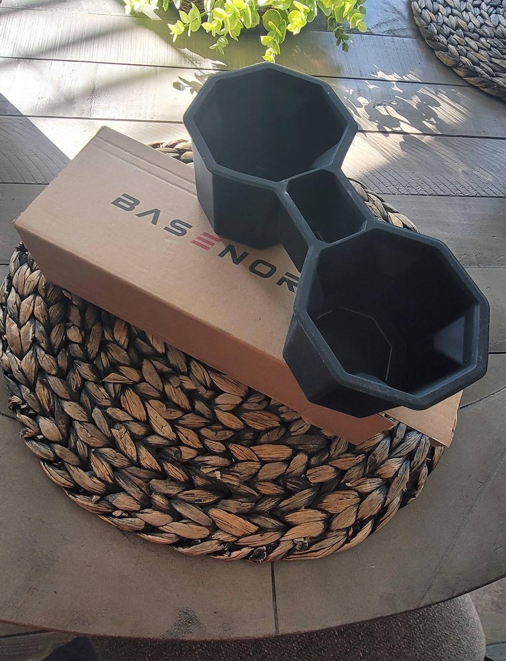 Tesla Cybertruck Basenor Cupholder 1740615249802-d8