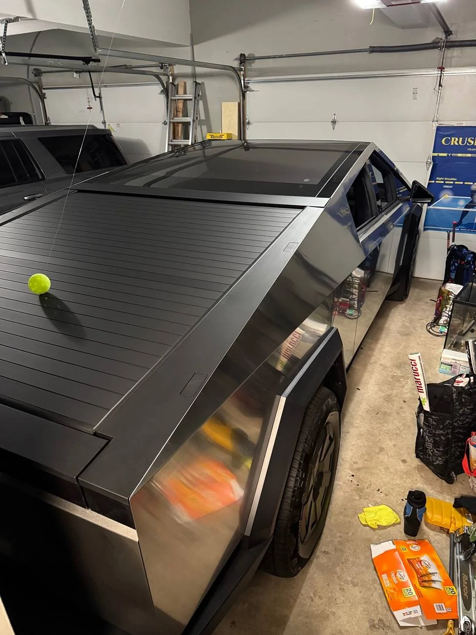 Tesla Cybertruck 2024 AWD IMG_5272